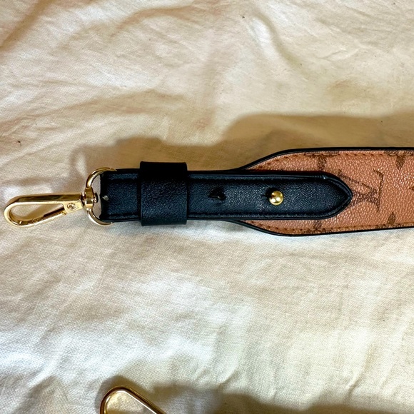 Crossbody replaceable initial strap & Dog purse Charm - Picture 4 of 10